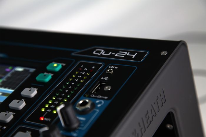 Allen Heath QU-24 Мікшерний пульт