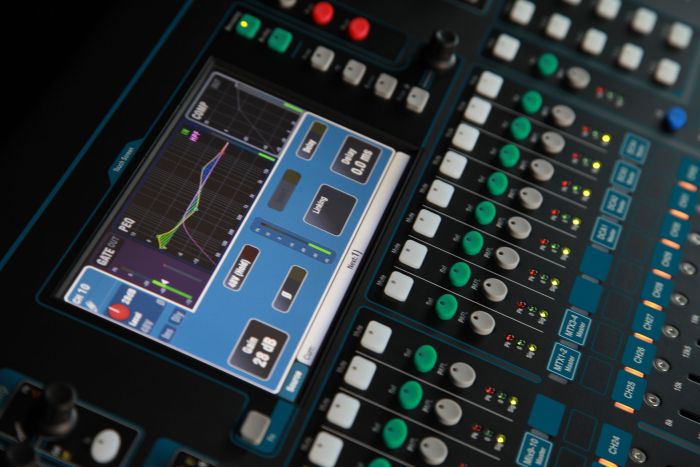 Allen Heath QU-32 Мікшерний пульт