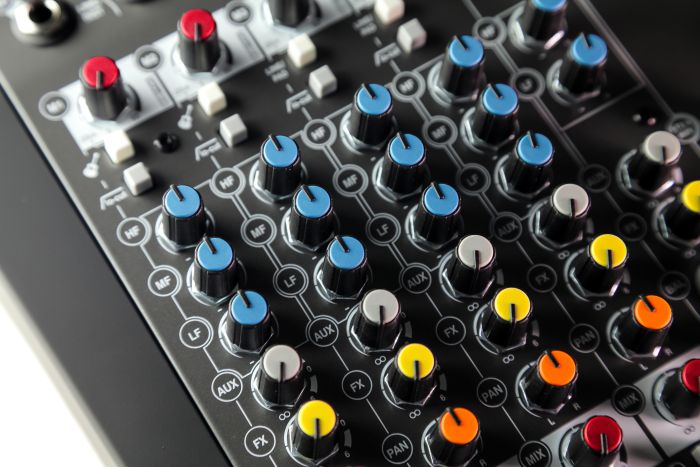 Allen Heath ZEDi-10 Мікшерний пульт Allen Heath ZEDi-10