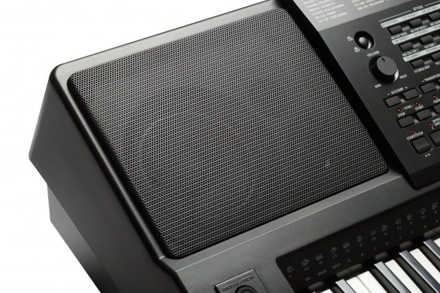 Kurzweil KP200 синтезатор з автоакомпанементом