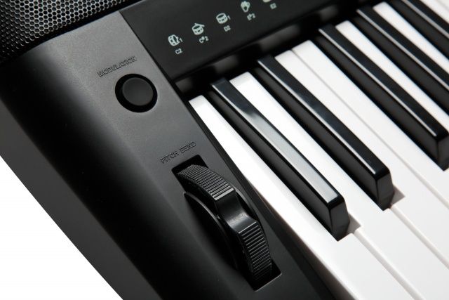 Kurzweil KP150 синтезатор з автоакомпанементом