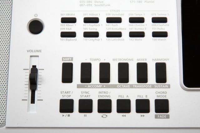 Kurzweil KP140 синтезатор з автоакомпанементом