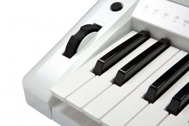 Kurzweil KP140 синтезатор з автоакомпанементом