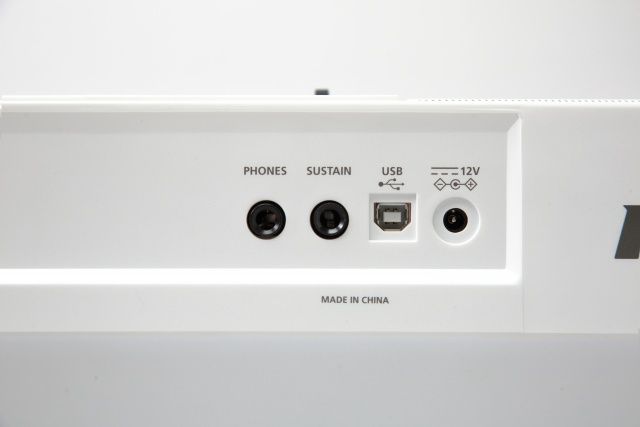 Kurzweil KP140 синтезатор з автоакомпанементом