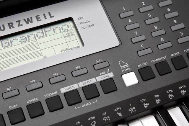 Kurzweil KP90L синтезатор з автоакомпанементом