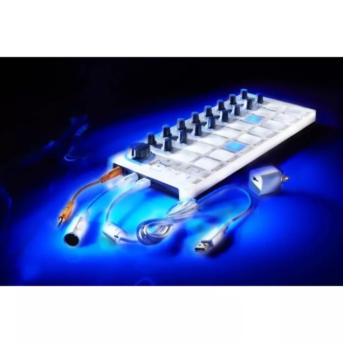 MIDI-контролер Arturia BeatStep White Edition