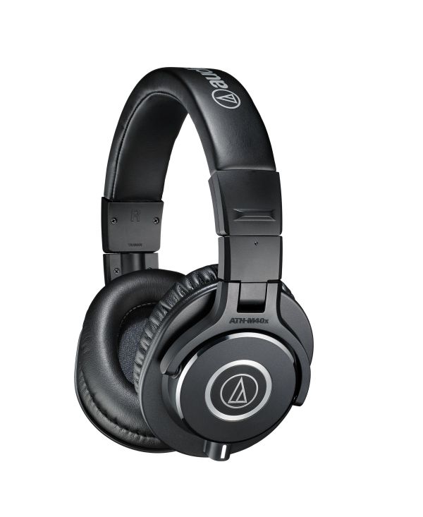 Audio-Technica ATH-M40X моніторні навушники закритого типу; Поворотна на 90 градусів конструкція чашок; Моніторинг одним вухом; Складна конструкция; В комплекті 2 кабелі, 6,3мм. адаптер-джек, чохол для зберігання; Вага 240г.