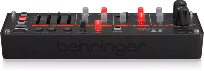 Аналоговий синтезатор BEHRINGER JT MINI