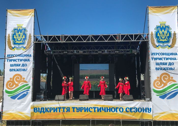Аренда сцены с крышей 8х6 высотой 8м