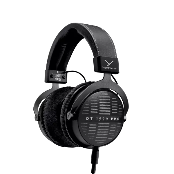 Beyerdynamic DT 1990 PRO MK II преміальні студійні навушники відкритого типу, технологія «Tesla», в комплекті  жорсткий кейс, 2 кабелі, адаптер jack 6.3мм, 2 пари змінних амбушюр