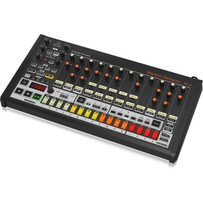 Синтезатор (драм-машина) Behringer RD8
