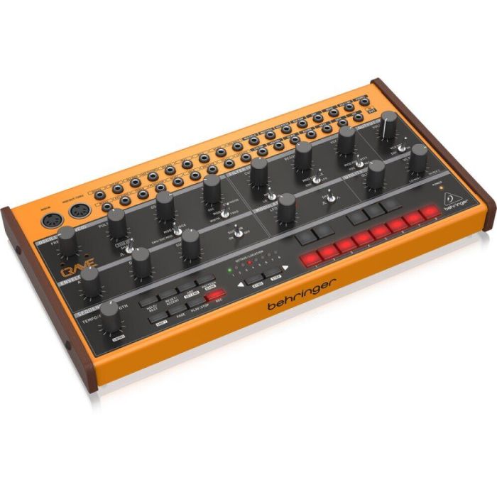 Синтезатор Behringer Crave