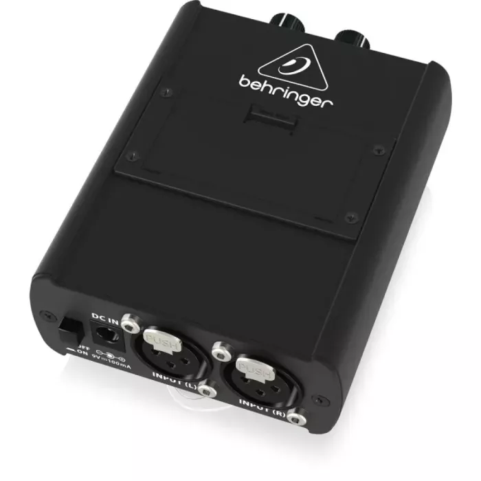 Підсилювач для персональних моніторів Behringer P1