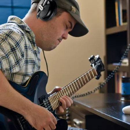 BEHRINGER HPS5000 Студійні навушники закритого типу; Овальні амбушюри; АЧХ 20-20кГц; Адаптер-джек 6,3мм.