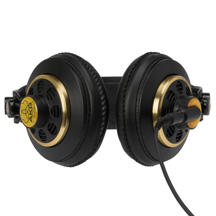 AKG K240 studio полуоткрытые наушники для студийной работы. Мониторное звучание. С мембранами XXL- Varimotion. Съемный кабель. Вес 240 г.