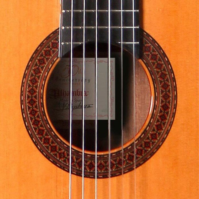 Класична гітара Alhambra 7C Classic 4/4