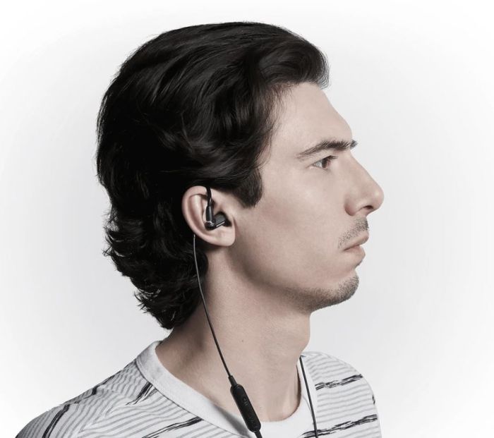 Shure AONIC 3 (чорні) внутрішньоканальні навушники