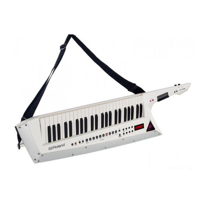 Наплічний синтезатор Roland AX Edge WH на плече
