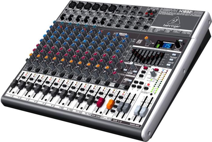 Микшерный пульт BEHRINGER XENYX X1832USB