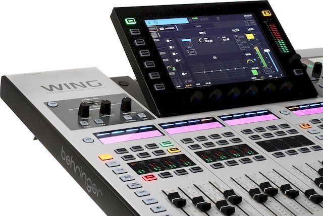 Цифровий мікшерний пульт Behringer WING