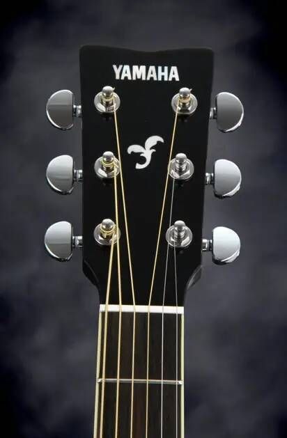 Электроакустическая гитара YAMAHA FGX820 C BLACK
