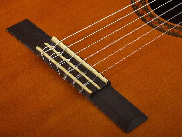 Класична гітара з датчиком YAMAHA CX40