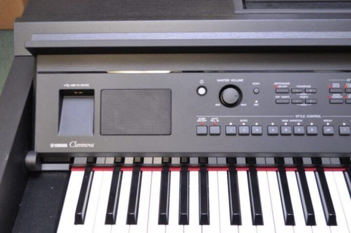 Клавінова YAMAHA CVP-709B