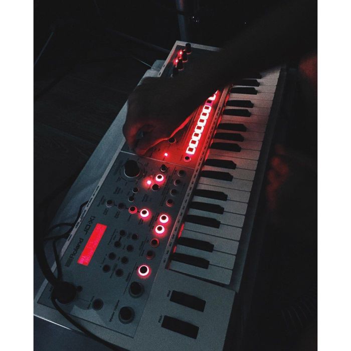 Синтезатор Roland JD-Xi