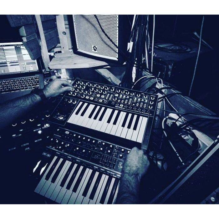 Синтезатор Roland Aira System-1