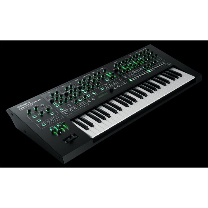 Синтезатор Roland System-8