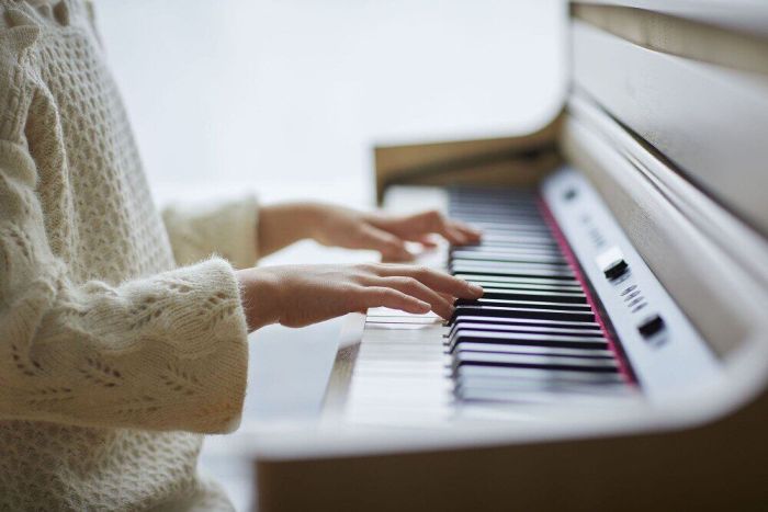 Цифрове фортепіано Roland HP704-LA SET